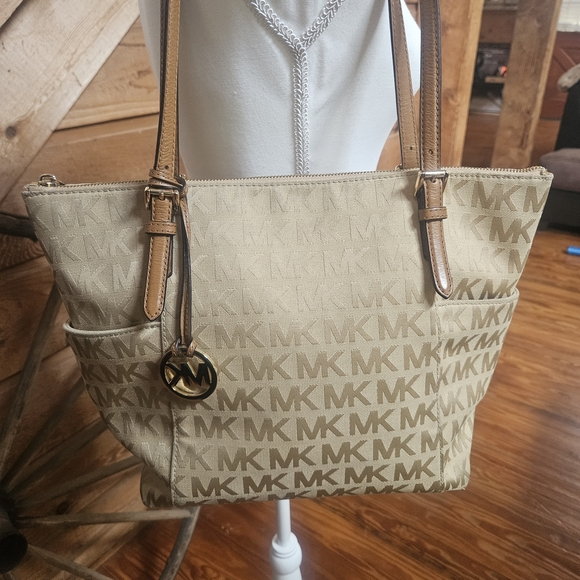 Michael Kors Handbags - Michael Kors Tan Signature Tote Bag
